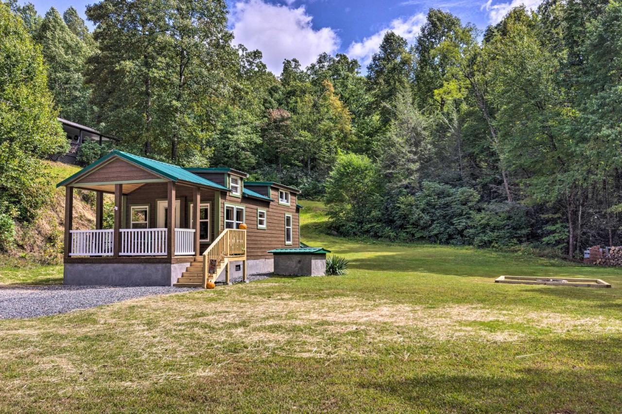 Quaint Mtn Cabin Tiny Living Near Big Adventure ブレバード エクステリア 写真