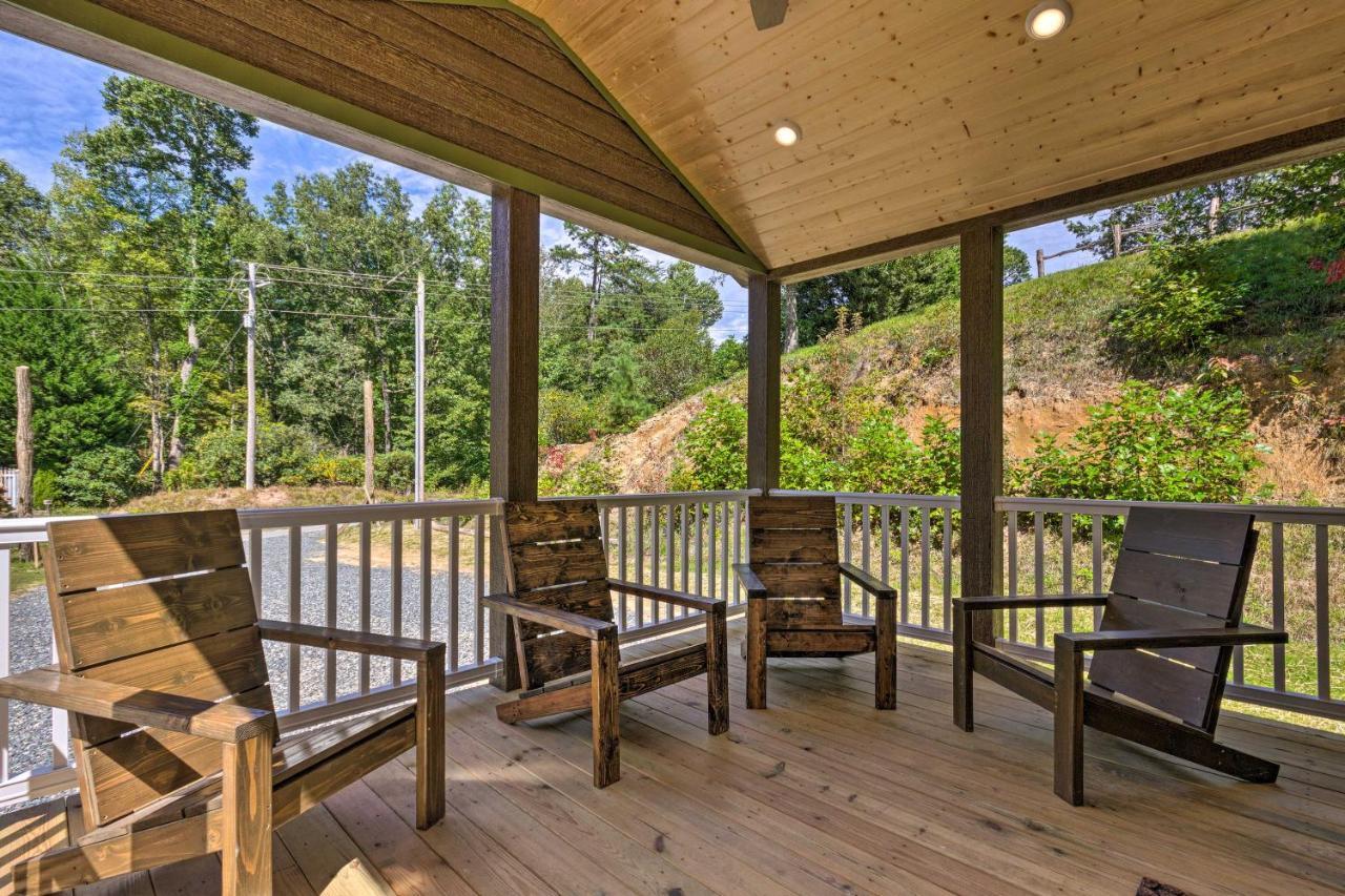 Quaint Mtn Cabin Tiny Living Near Big Adventure ブレバード エクステリア 写真