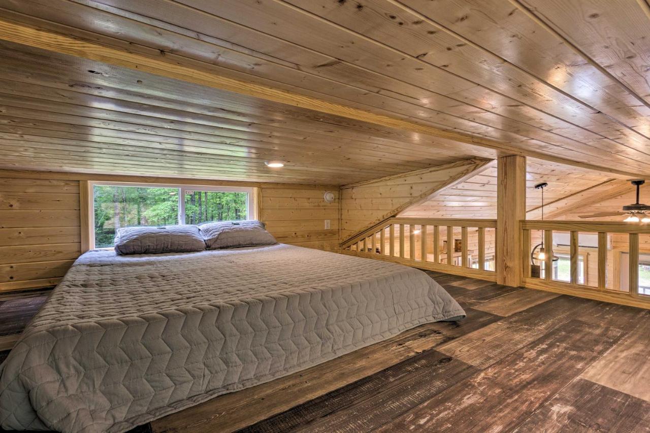 Quaint Mtn Cabin Tiny Living Near Big Adventure ブレバード エクステリア 写真
